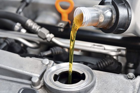 Elige un buen aceite para tu coche